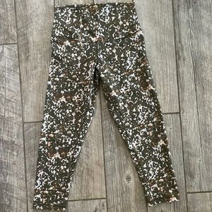 DYI- Cropped/Capri Yoga Pants